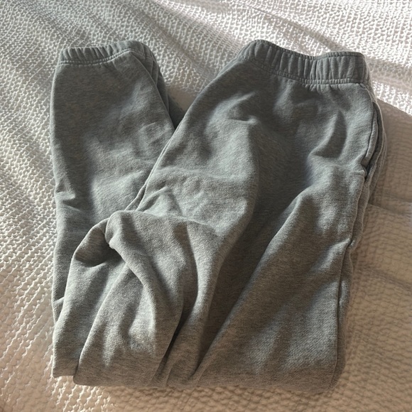 American Eagle Outfitters Pants - American Eagle Outfitters Gray Sweatpants